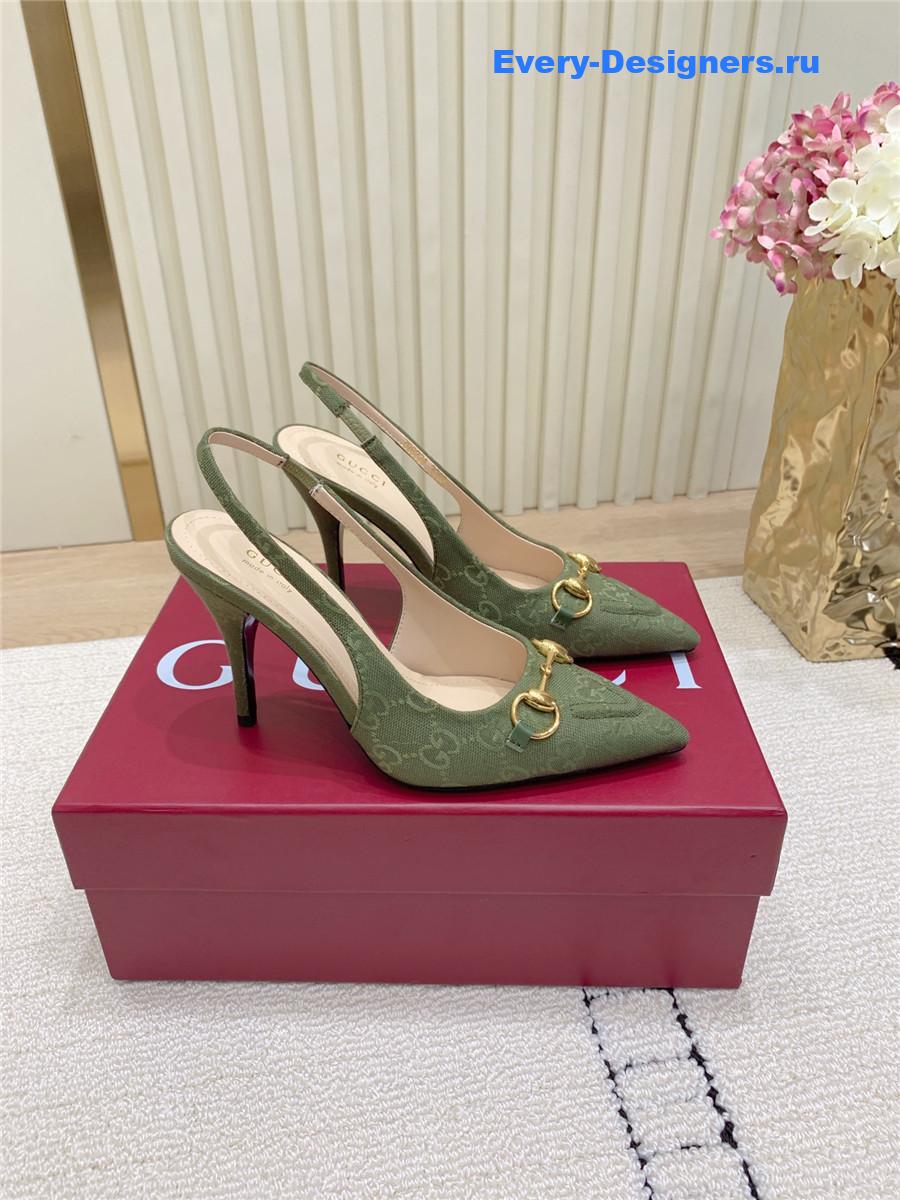 Gvc*1 green horsebit pump