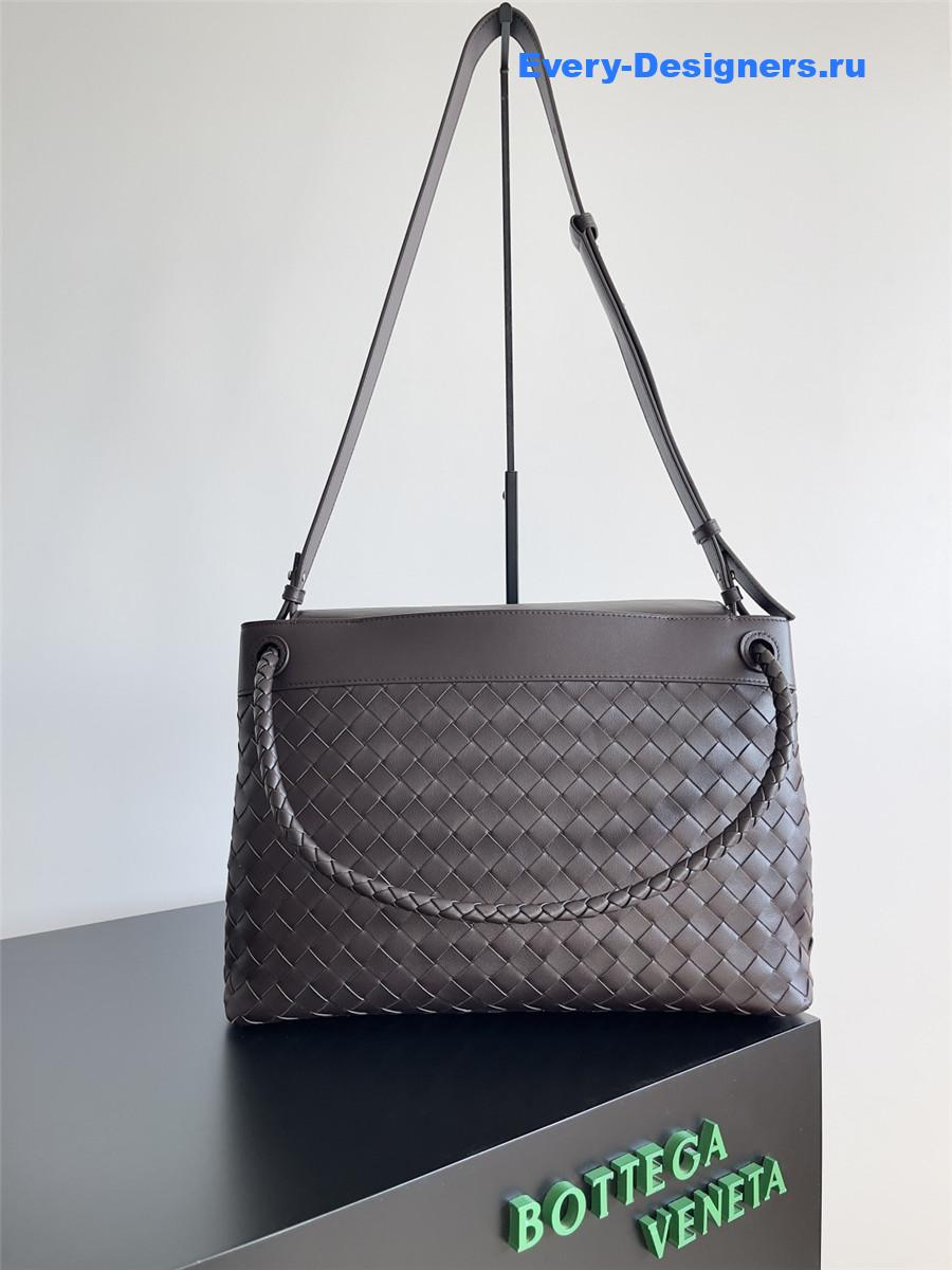 b0tt*ga Ven*ta andiamo leather messenger bag