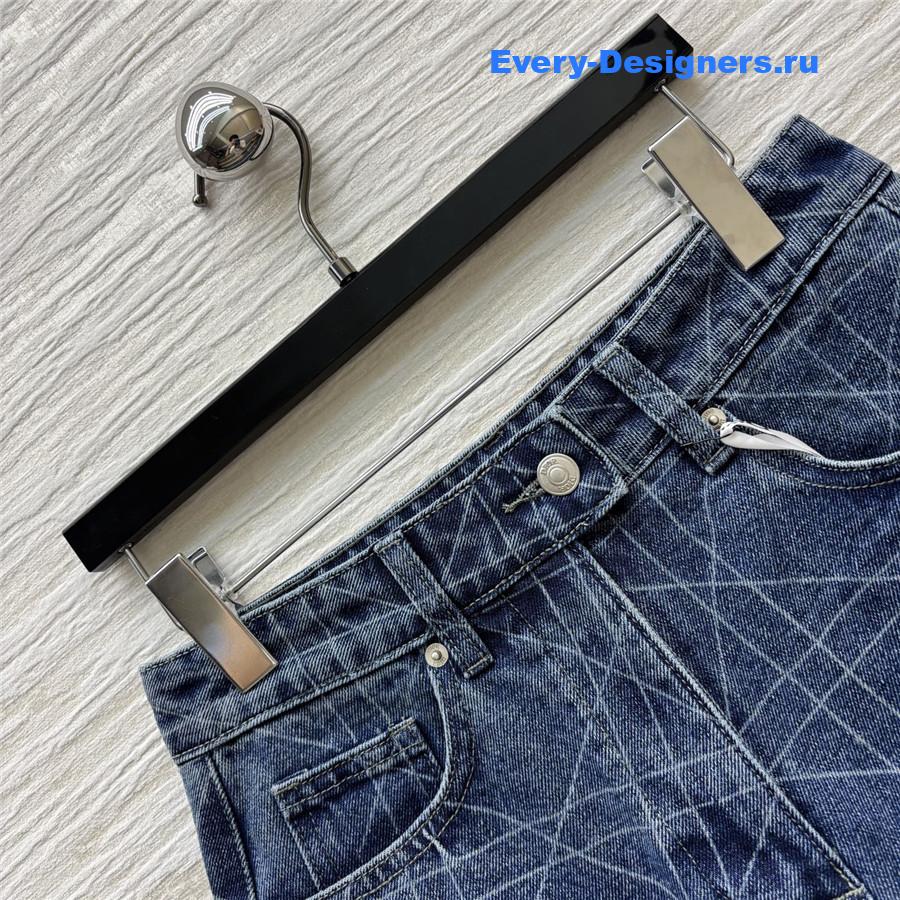 D10r bee embroidery denim shorts