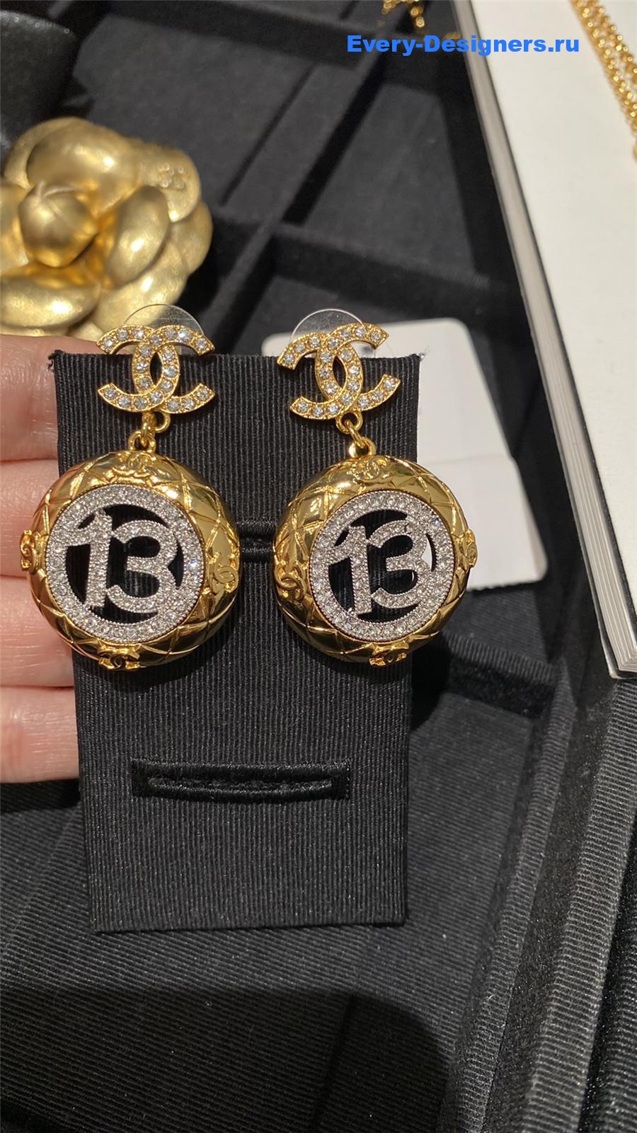 ch**el cc D1am0nd hollow earrings