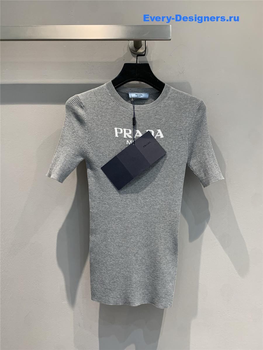 Pra*a gray ivory silk sweater