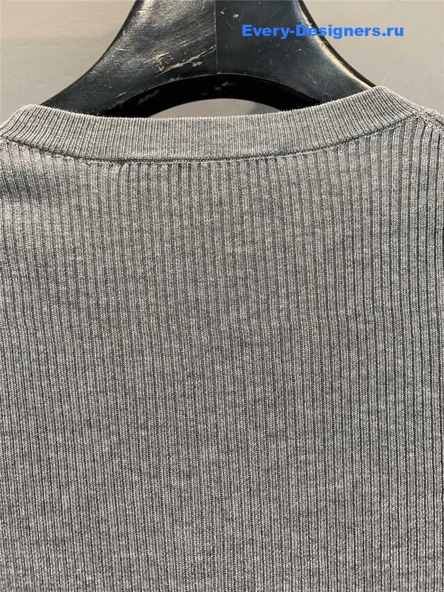 Pra*a gray ivory silk sweater