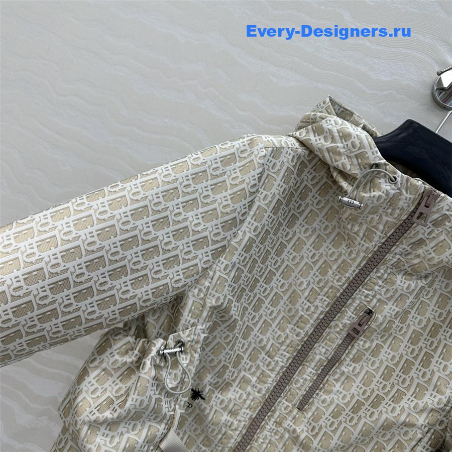 D10r oblique hooded jacket