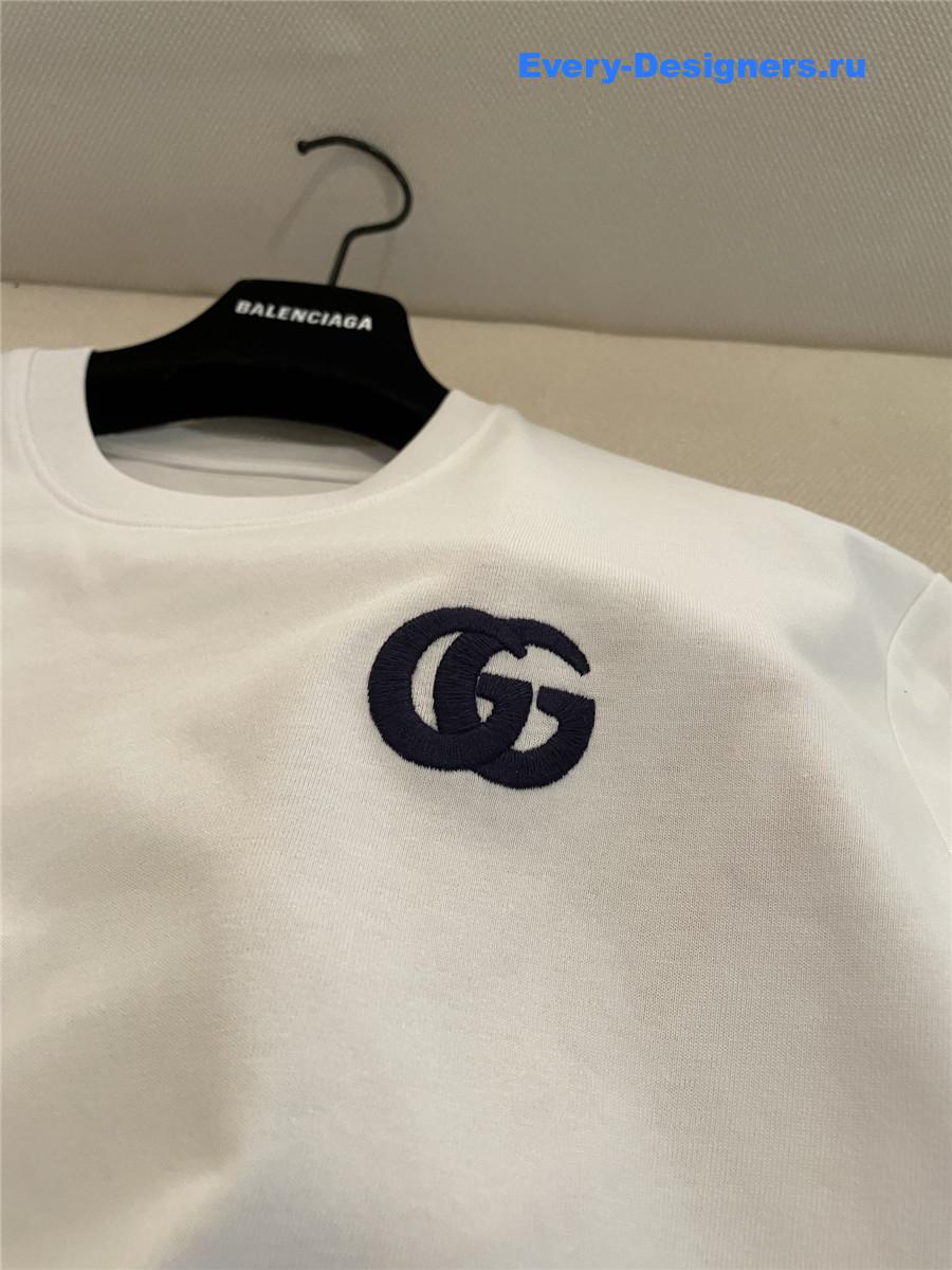 Gvc*1 embroidered logo t-shirt