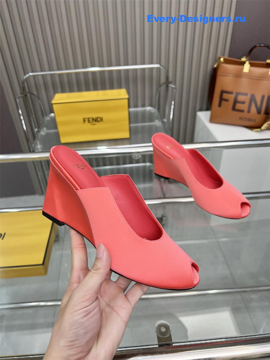 F**di lupita pink leather wedge mules