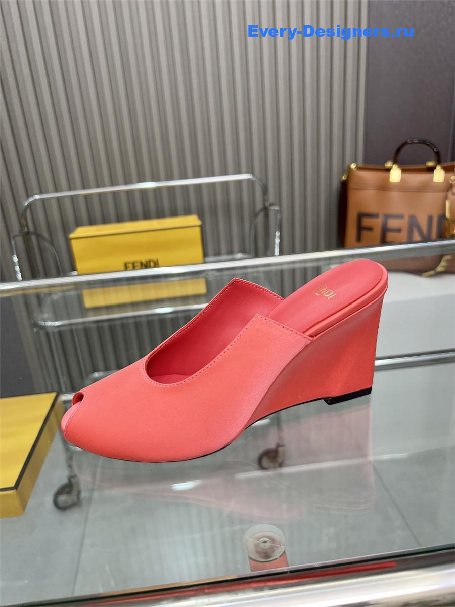 F**di lupita pink leather wedge mules