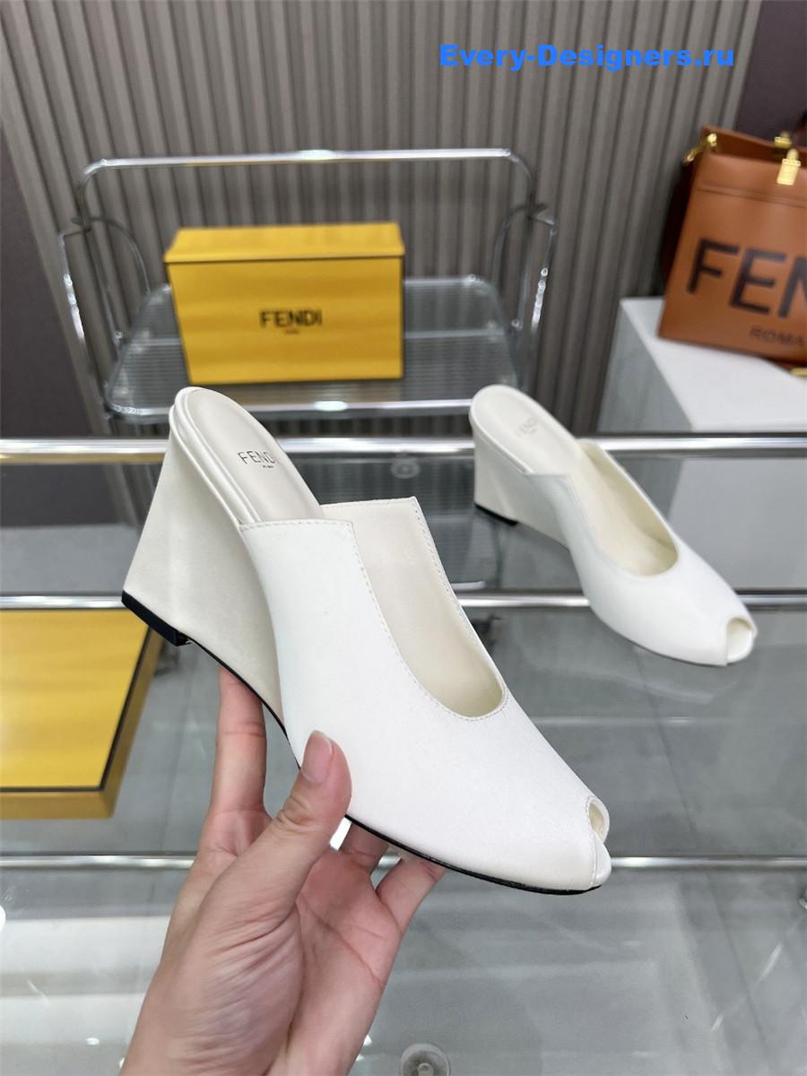 F**di lupita white leather wedge mules