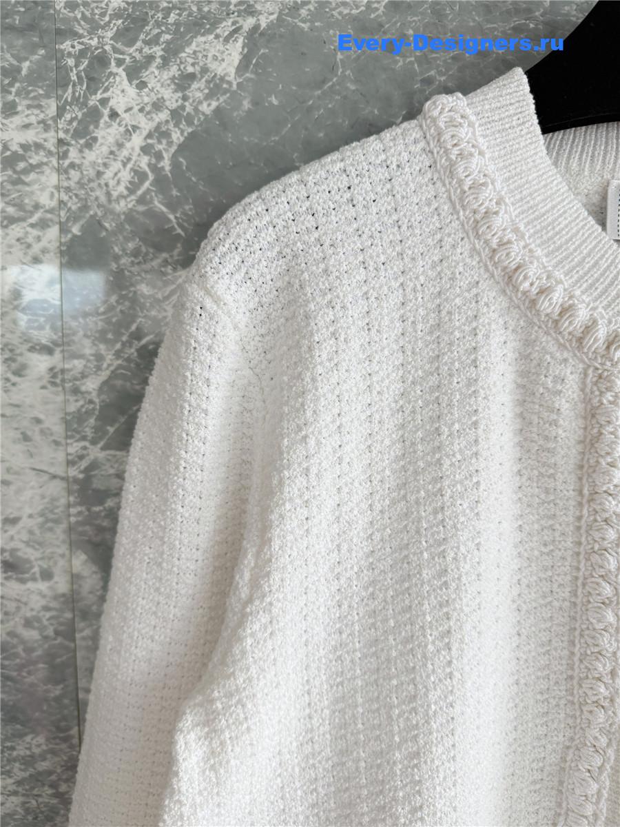 Ch**el white crewneck knit long sleeve