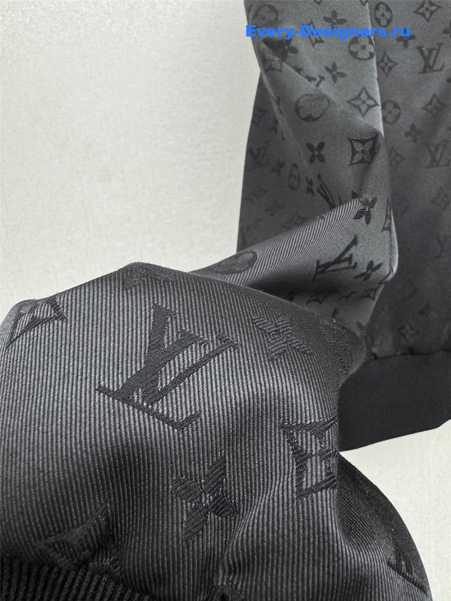 l0vis Vvtt0n embossed monogram jacket