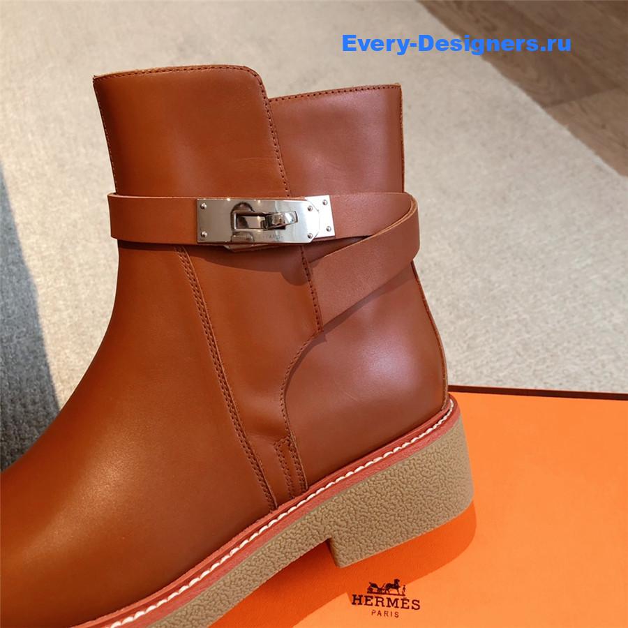 H**me5 calfskin history brown ankle boots