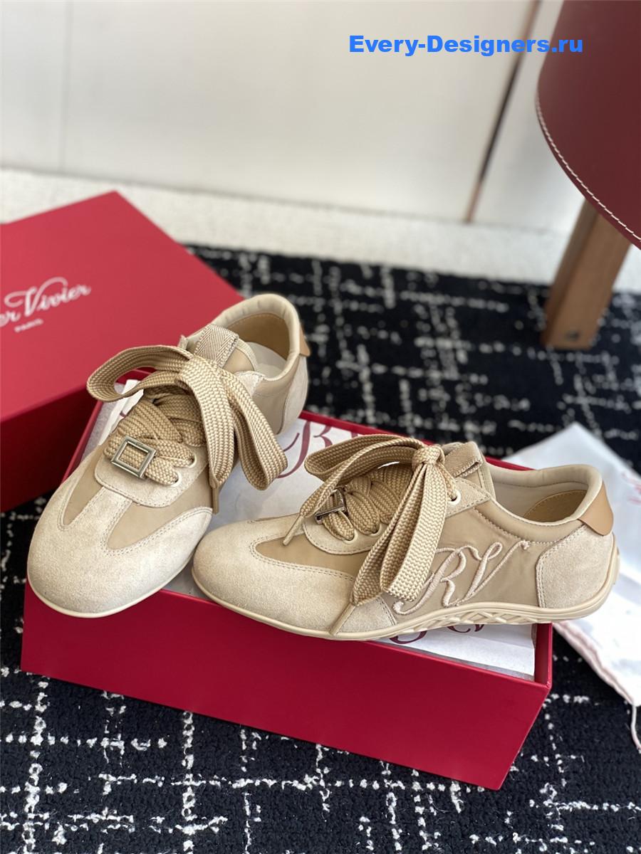 roger u1u1er viv’ low beige suede sneakers