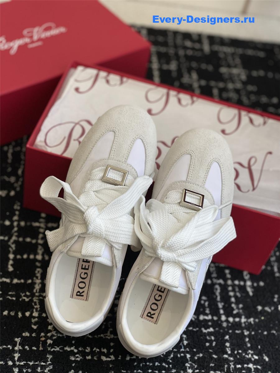 roger u1u1er viv’ low white suede sneakers