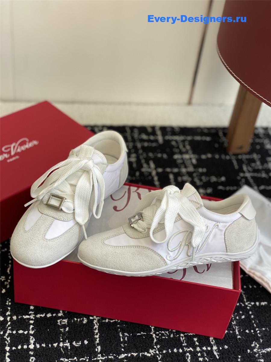roger u1u1er viv’ low white suede sneakers