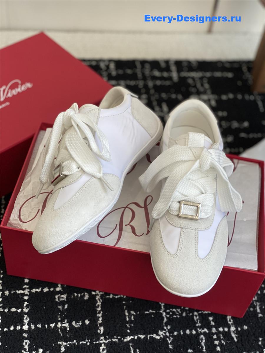 roger u1u1er viv’ low white suede sneakers