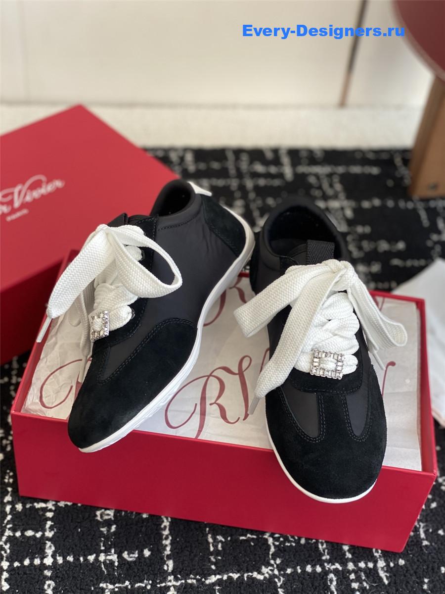 roger u1u1er viv’ low black suede sneakers
