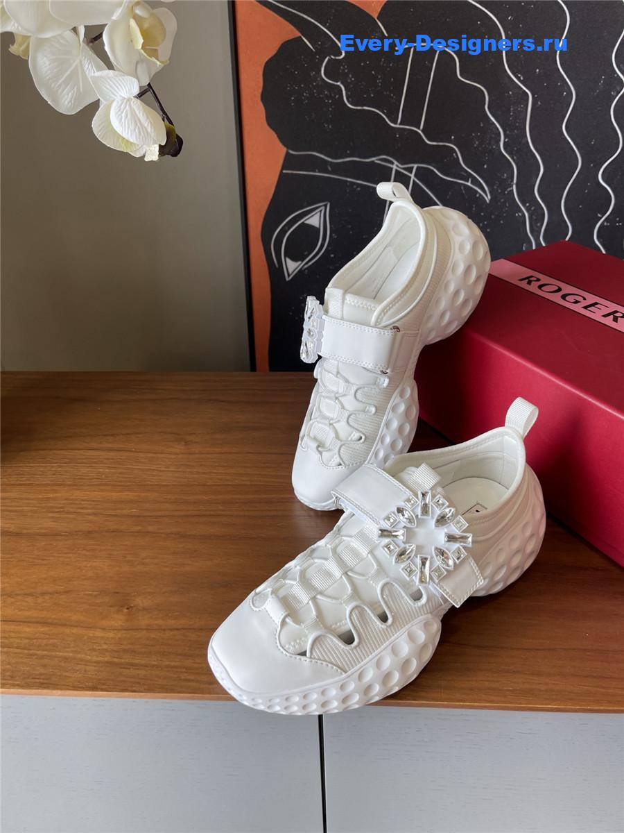 roger u1u1er viv’ white run light sneakers