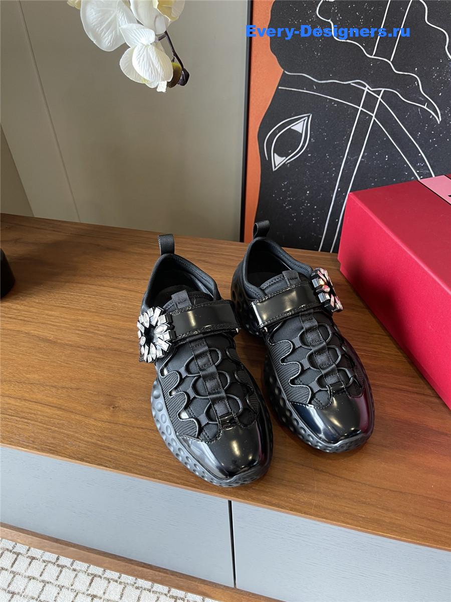 roger u1u1er viv’ black run light sneakers