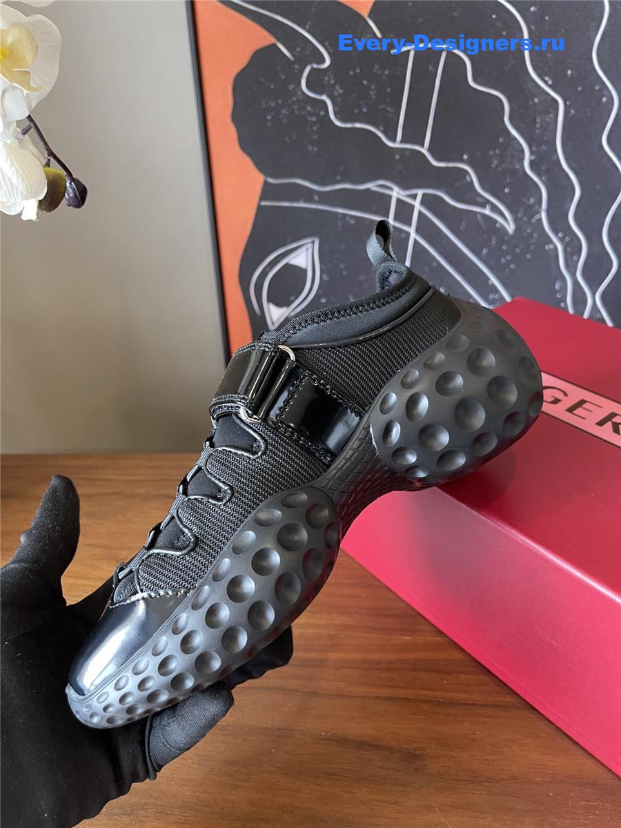 roger u1u1er viv’ black run light sneakers