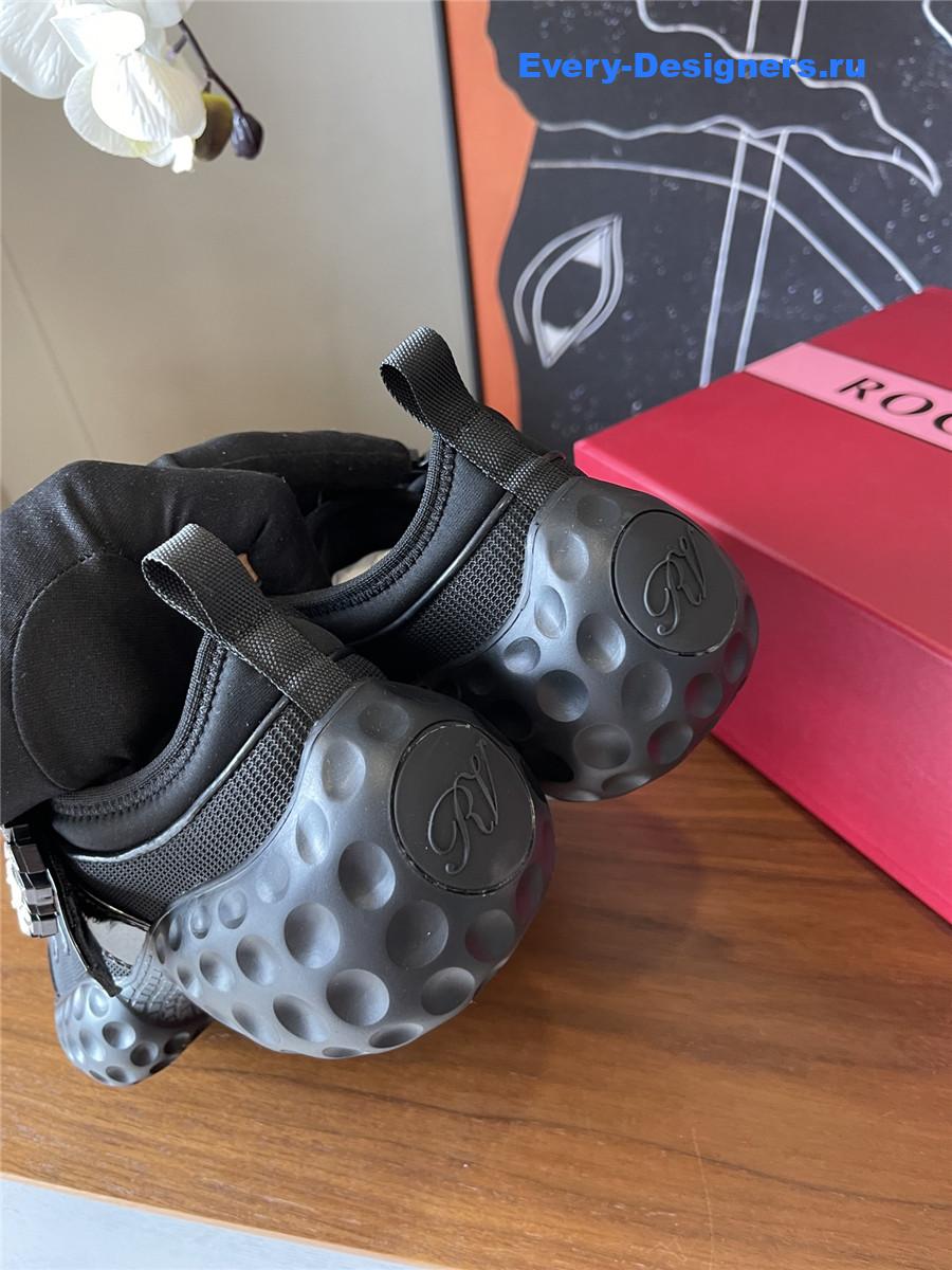 roger u1u1er viv’ black run light sneakers