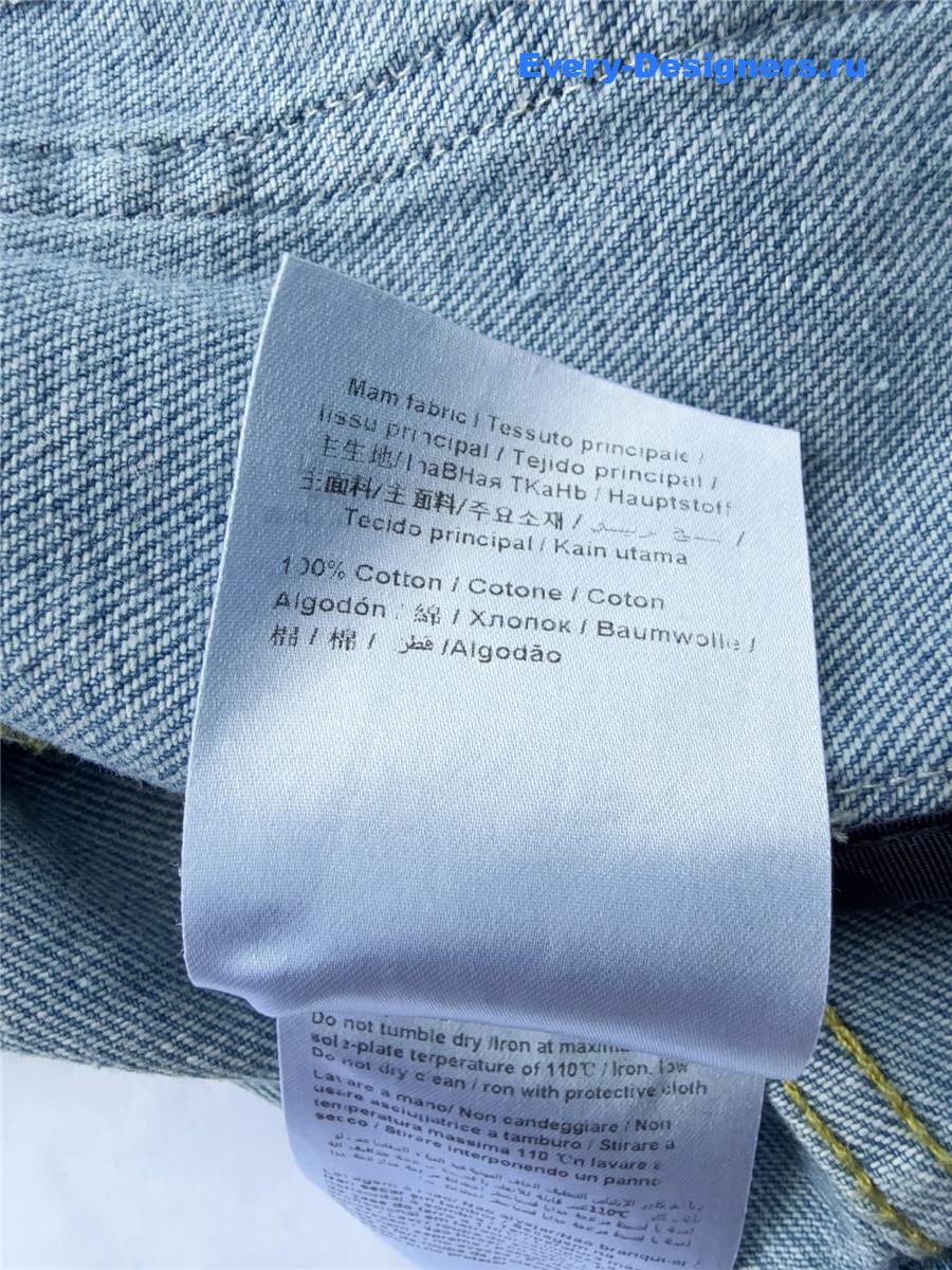 Va1e*ntin0 garavani contrast border denim jacket