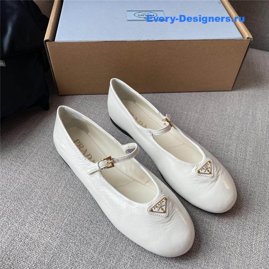 Pra*a white naplak patent leather ballerinas