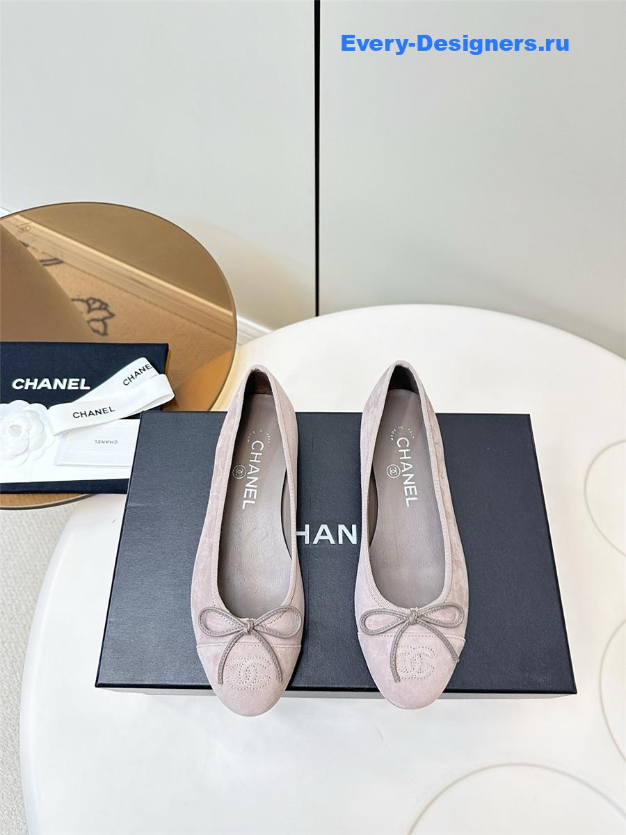 Ch**el grey leather cc ballet flats