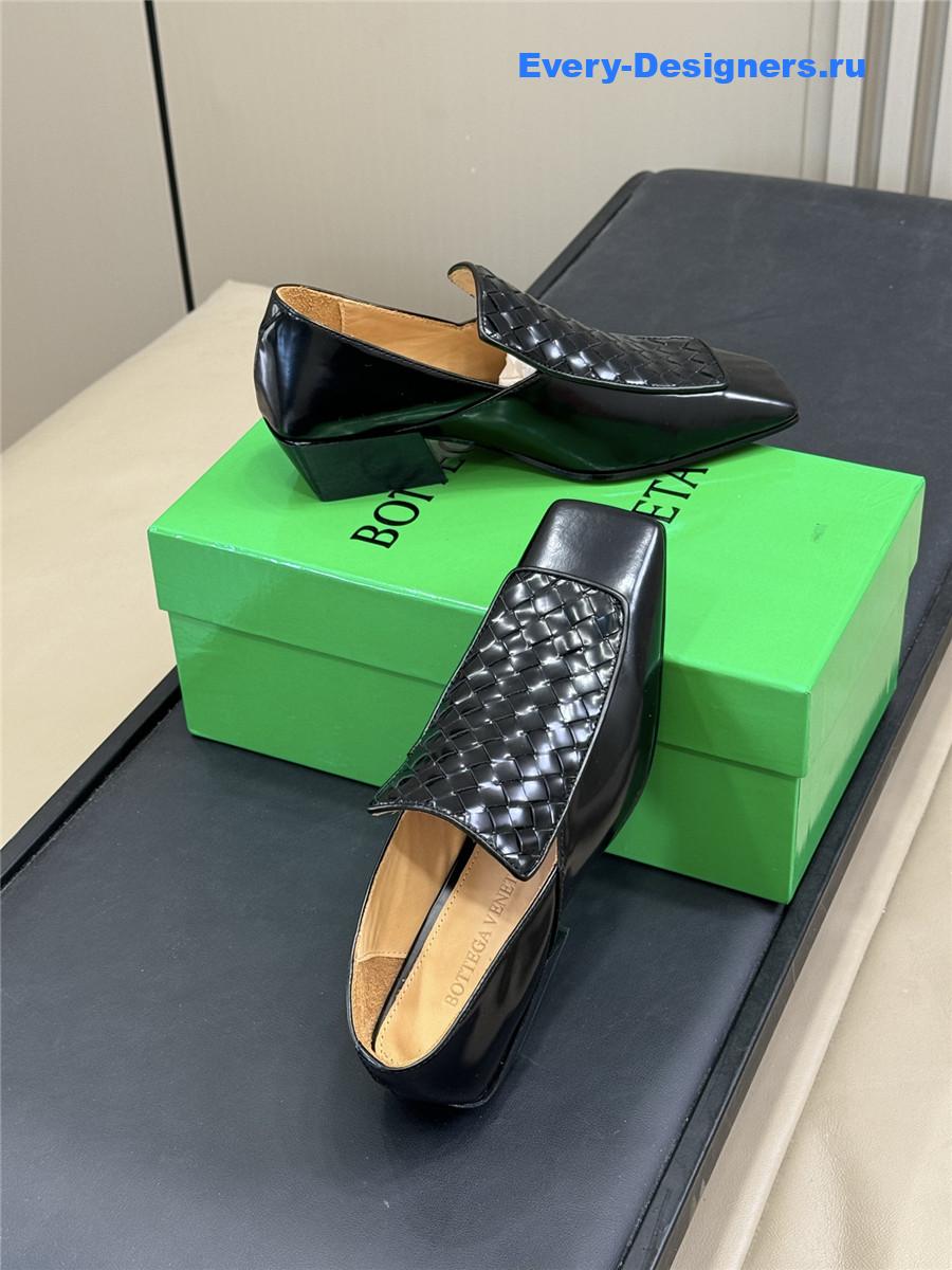 b0tt*ga Ven*ta black okinawa leather loafers