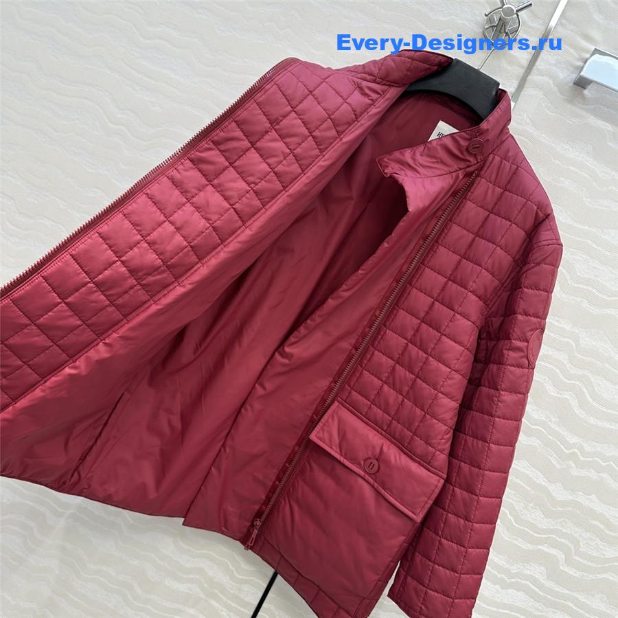 H**me5 red quilted coat