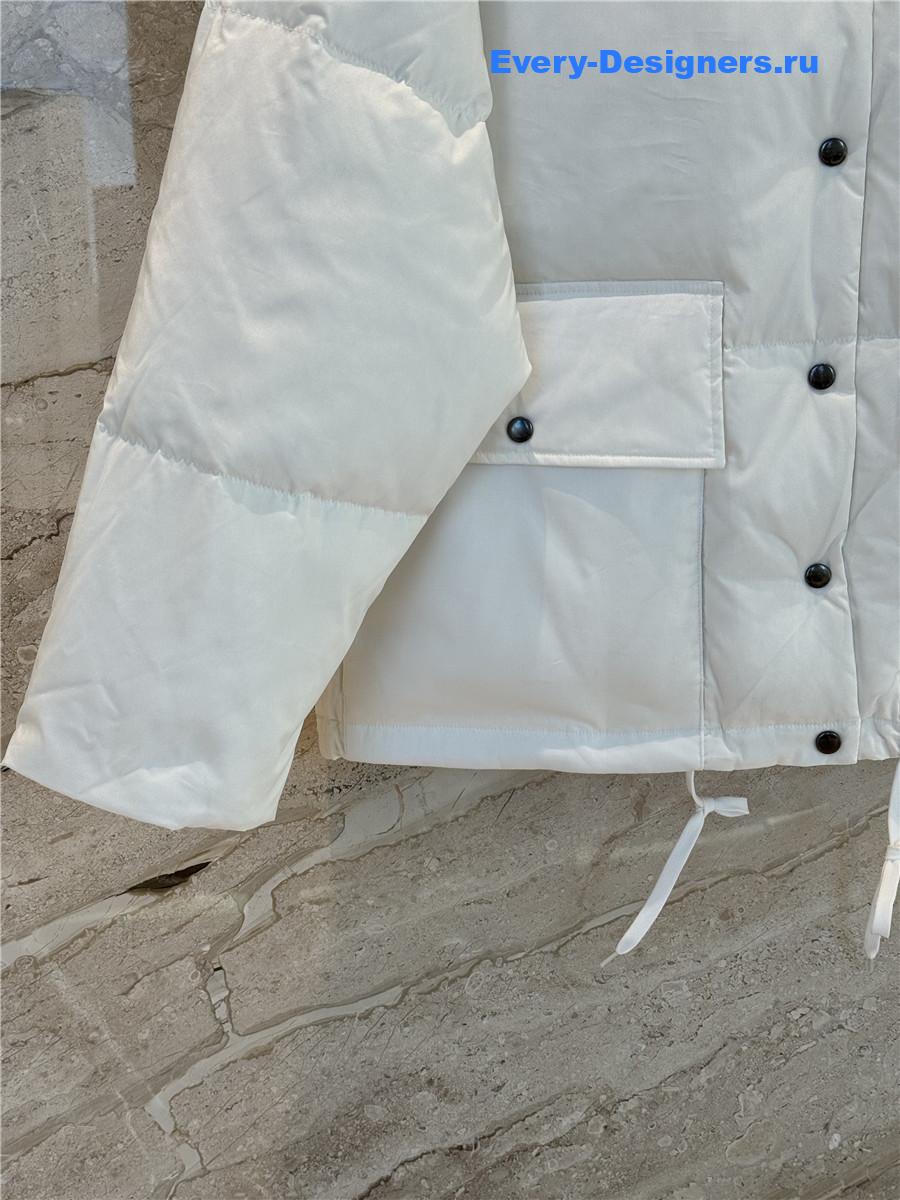 Pra*a white hooded down jacket