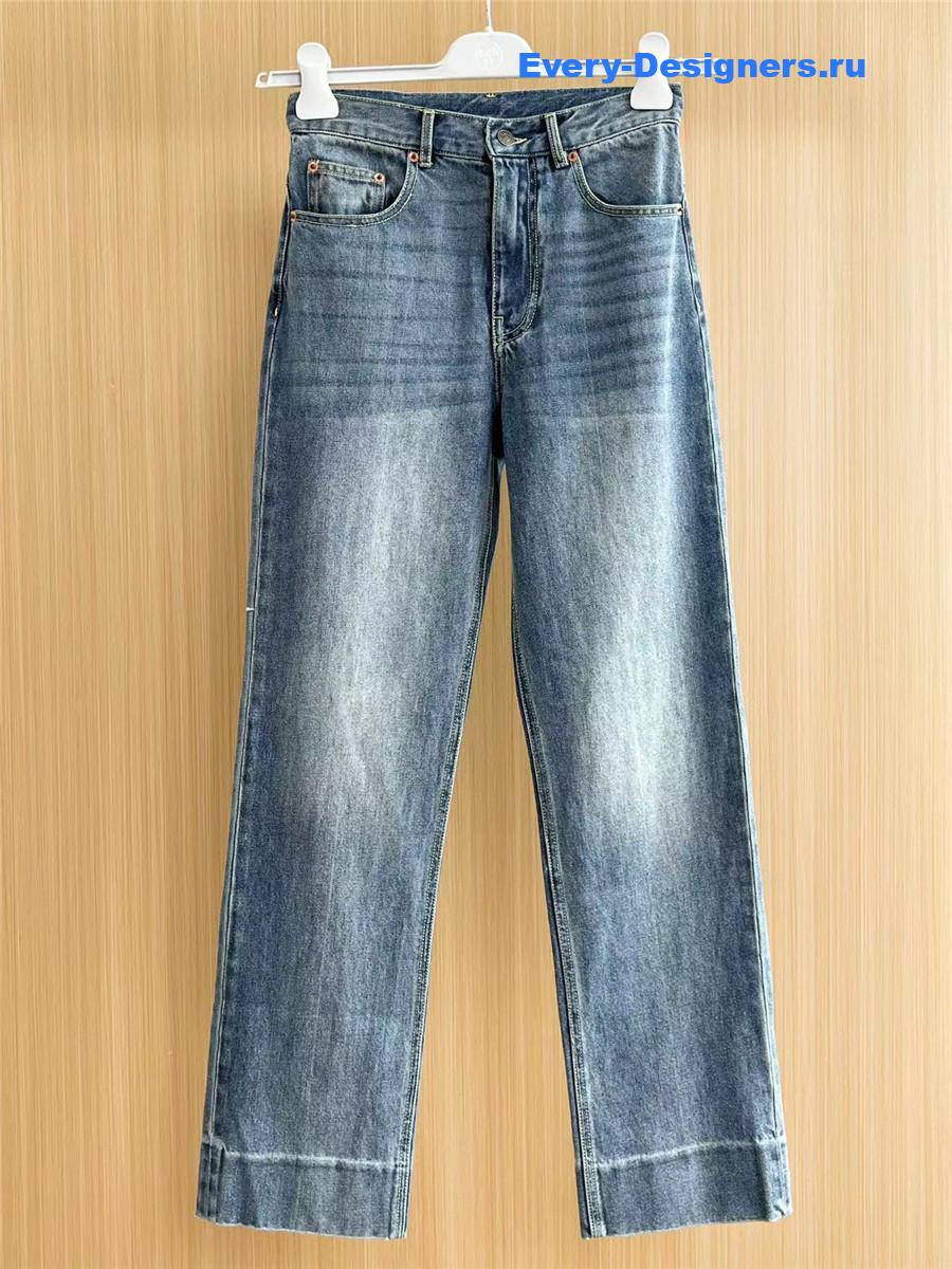 Va1e*ntin0 straight loose lightweight jeans