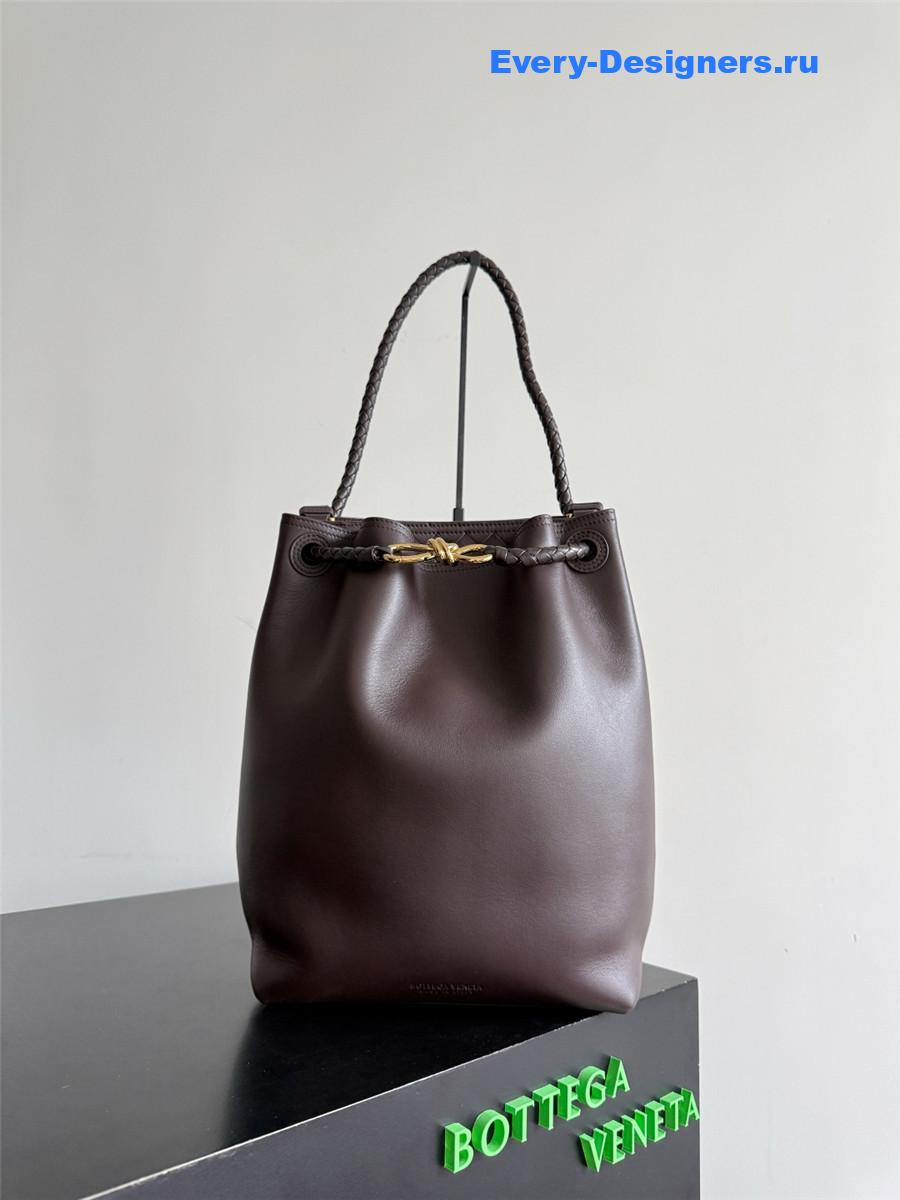 b0tt*ga Ven*ta dark brown andiamo bucket bag