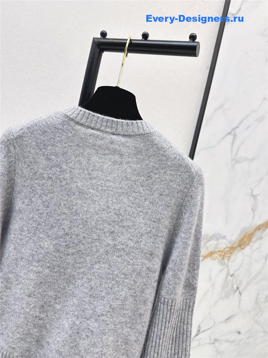 Ch**el logo button grey crew neck knit cardigan
