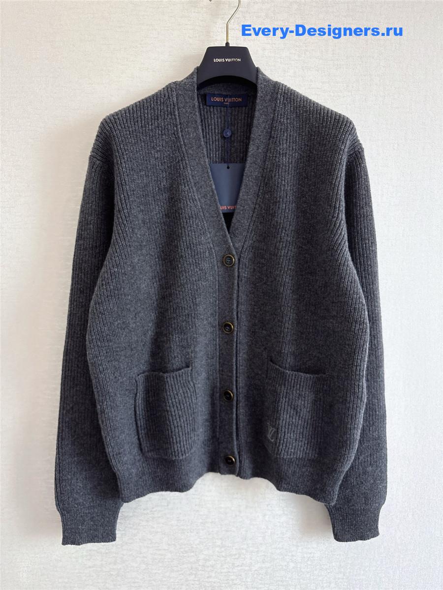 l0vis Vvtt0n grey embroidered signature cashmere cardigan