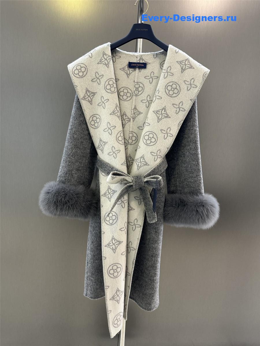 l0vis Vvtt0n grey fox fur hooded wool coat